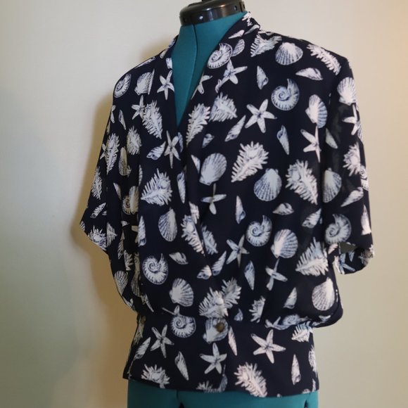 Vintage 80s | Seashell Wrap Top - Picture 3 of 8